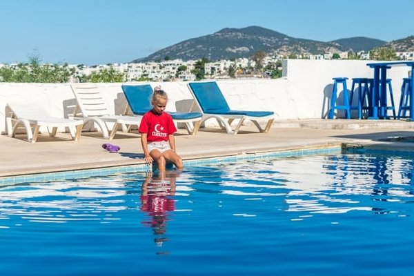 Découvrez le meilleur camping avec piscine près de Padirac pour des vacances inoubliables