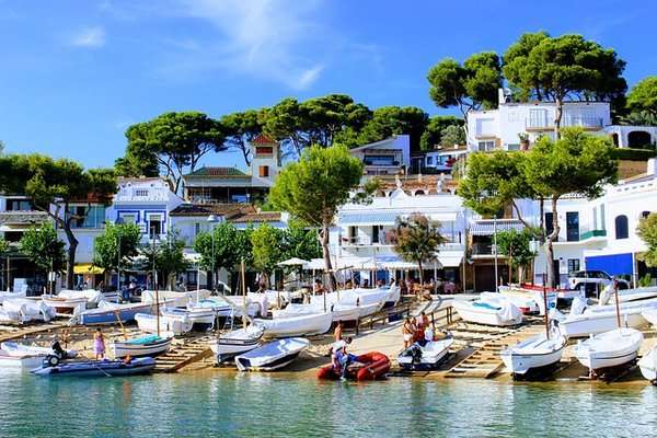 Les Meilleurs Spots pour Camper sur la Costa Brava : Votre Guide Ultime