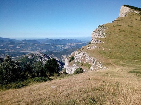 Les Meilleurs Campings 4 et 5 Étoiles dans la Drôme : Votre Guide Ultime pour un Séjour de Luxe en Pleine Nature